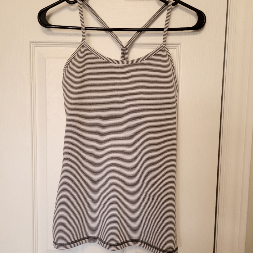 Lululemon Power Y